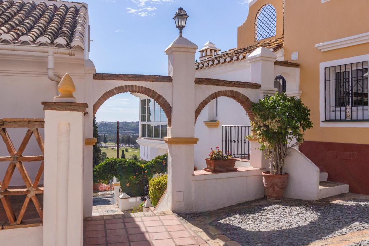 Sanders Golf - Lovely Two-Bedroom Apartment With Shared Pool MIJAS COSTA Bagian luar foto