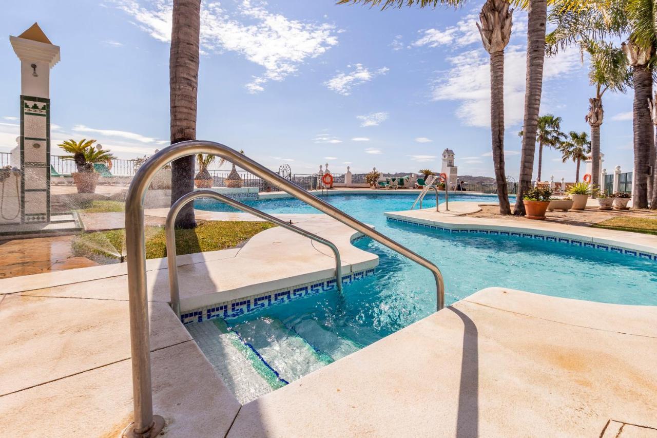 Sanders Golf - Lovely Two-Bedroom Apartment With Shared Pool MIJAS COSTA Bagian luar foto